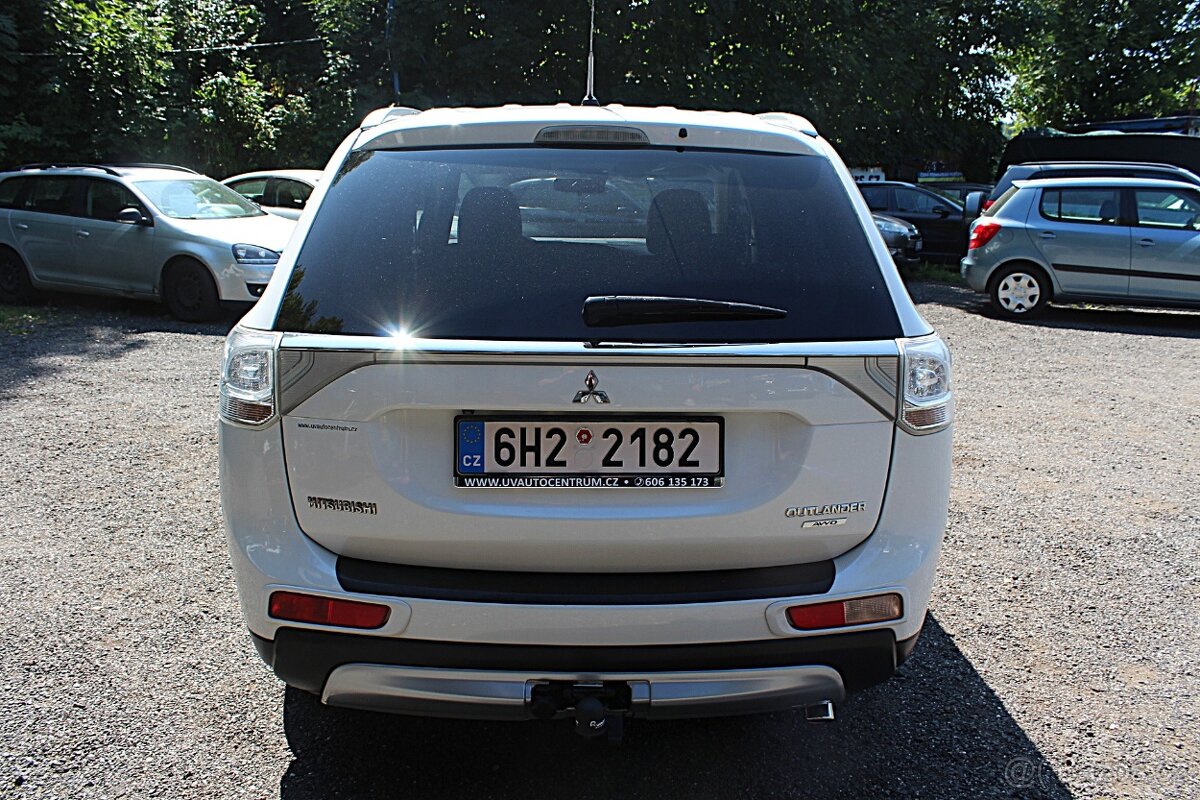 Mitsubishi Outlander - 7