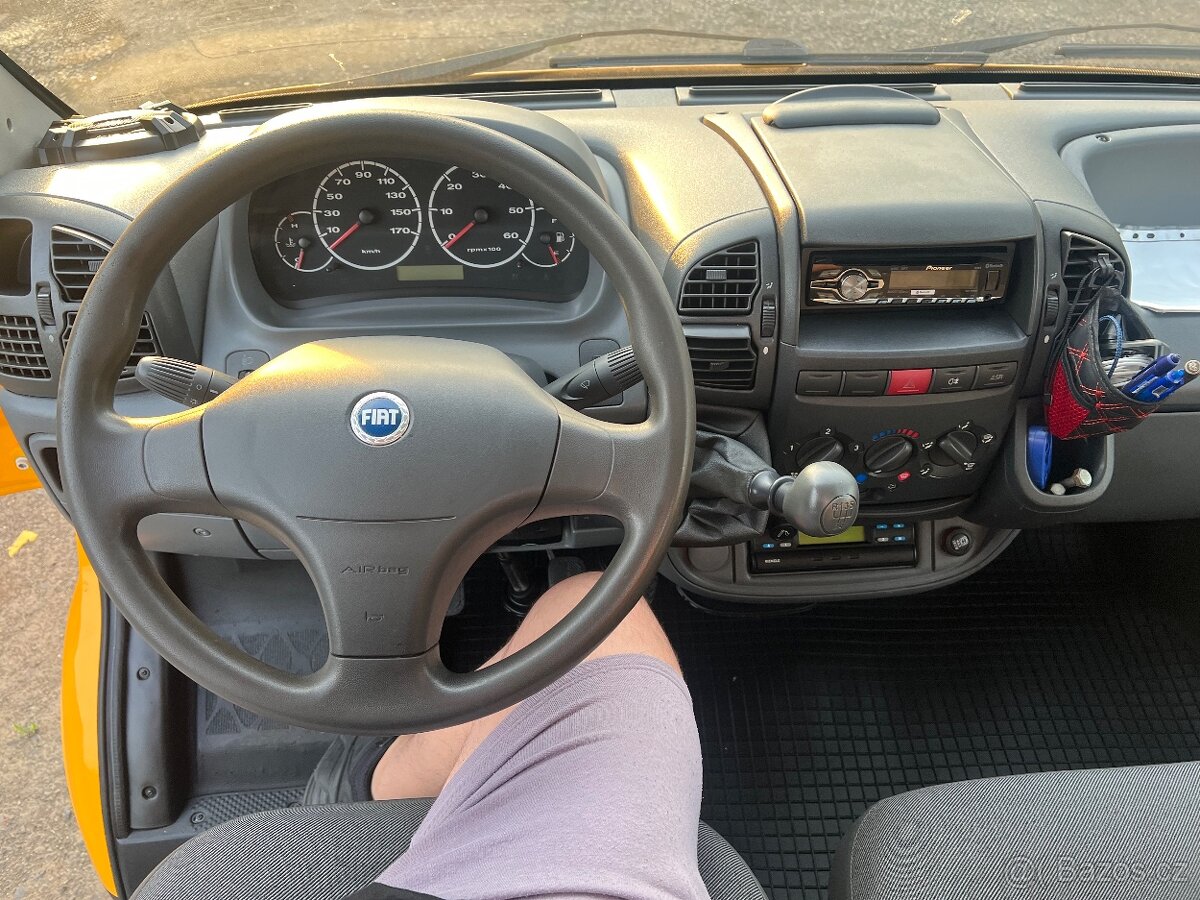 Prodám Odtahovku Fiat Ducato 2,8jtd 94kw, 3,5t, Nová STK. - 7