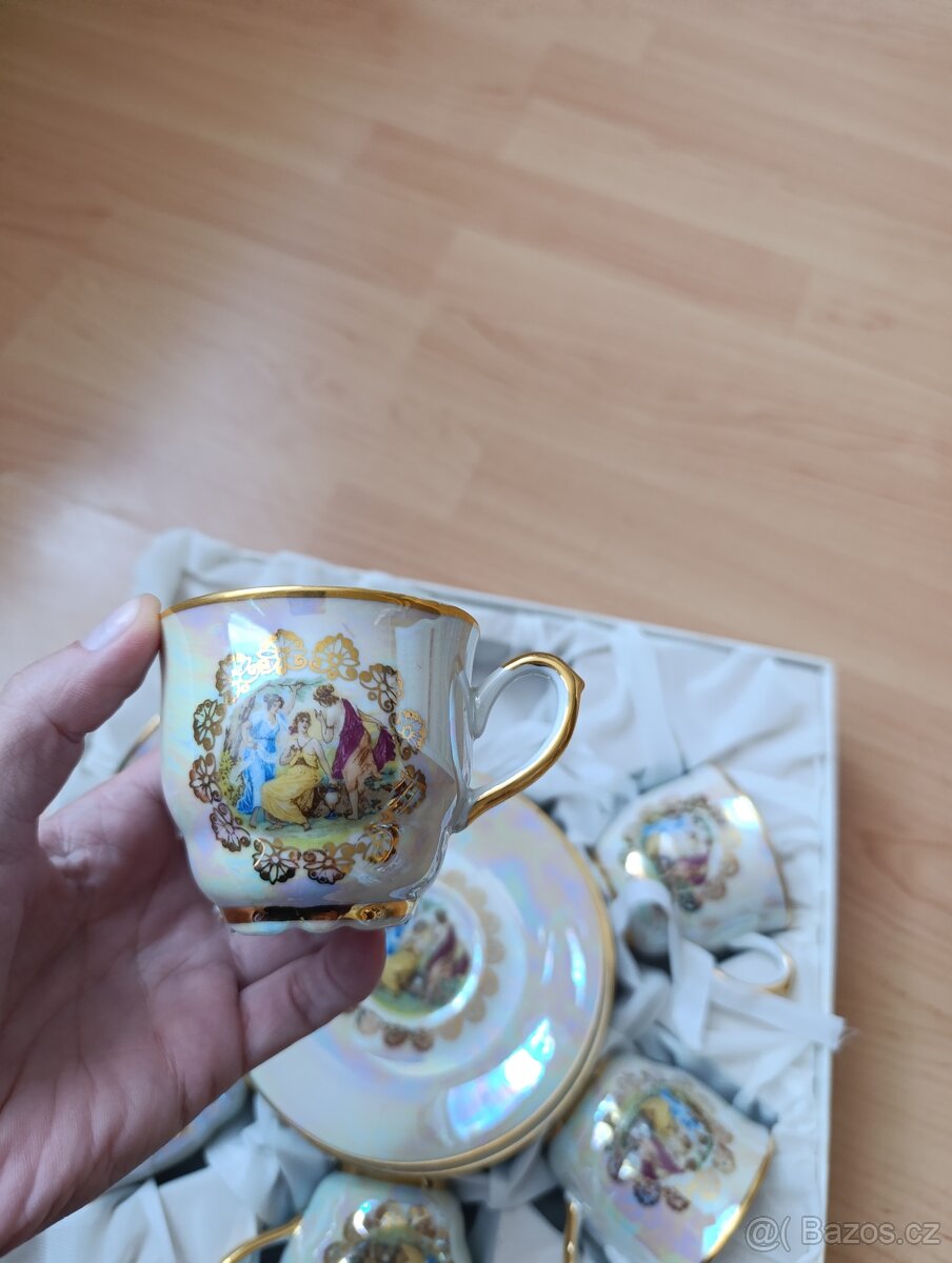 Porcelánová starožitná sada nádobí - 7