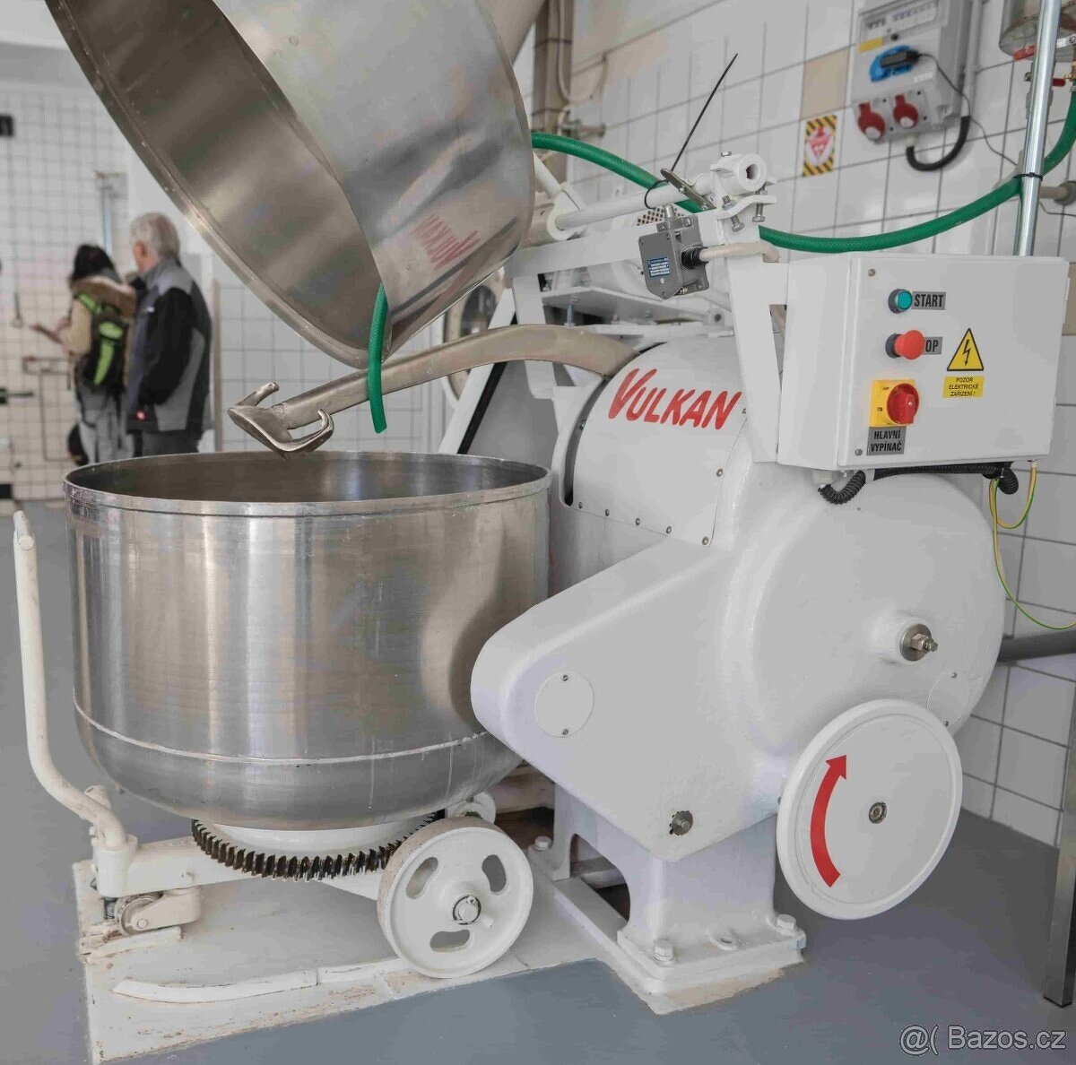 HNĚTAČ TĚSTA VULKAN - 7