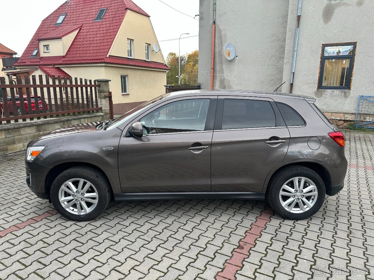 Mitsubishi ASX 1.6 86kW 2013 143215km 1.majitel vyhřev sedad - 7