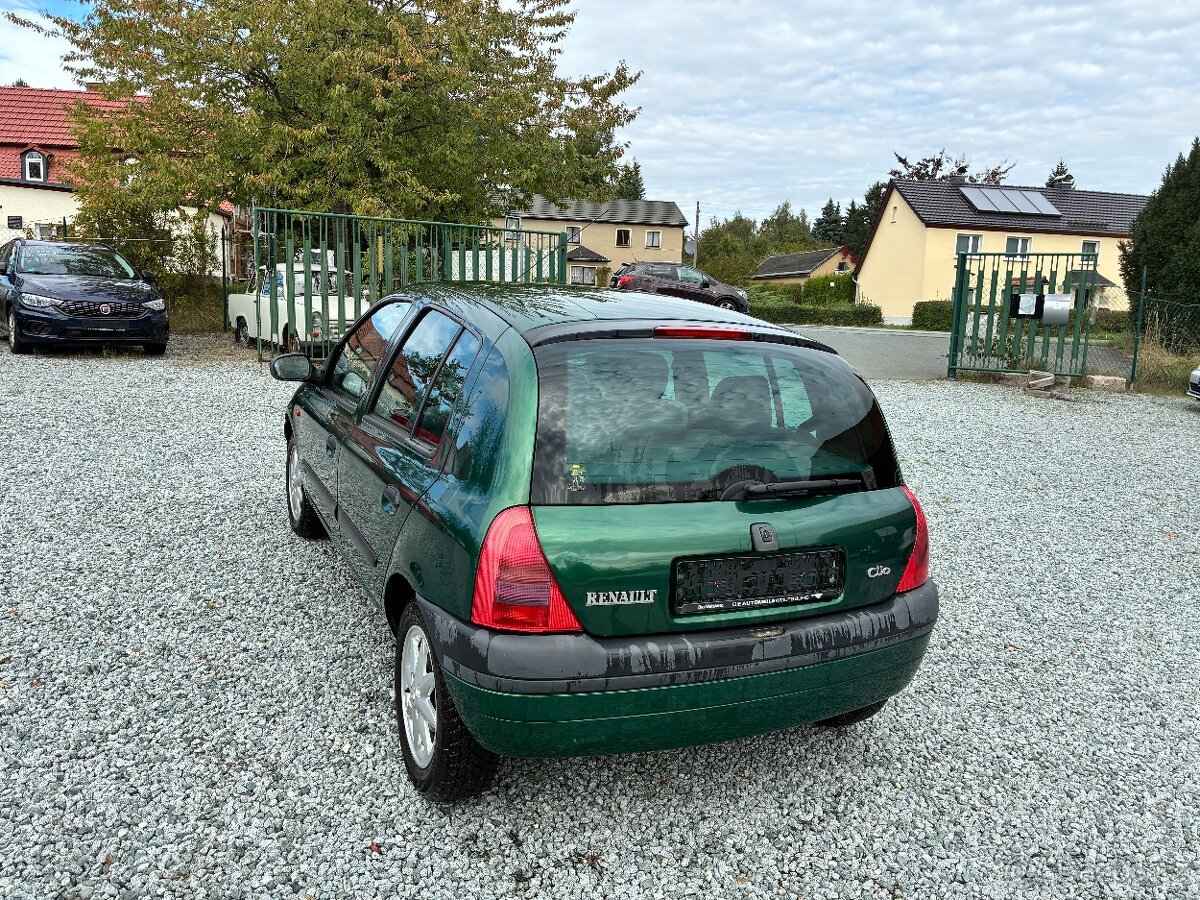 Renault Clio 1,6i 16v Automat - 7