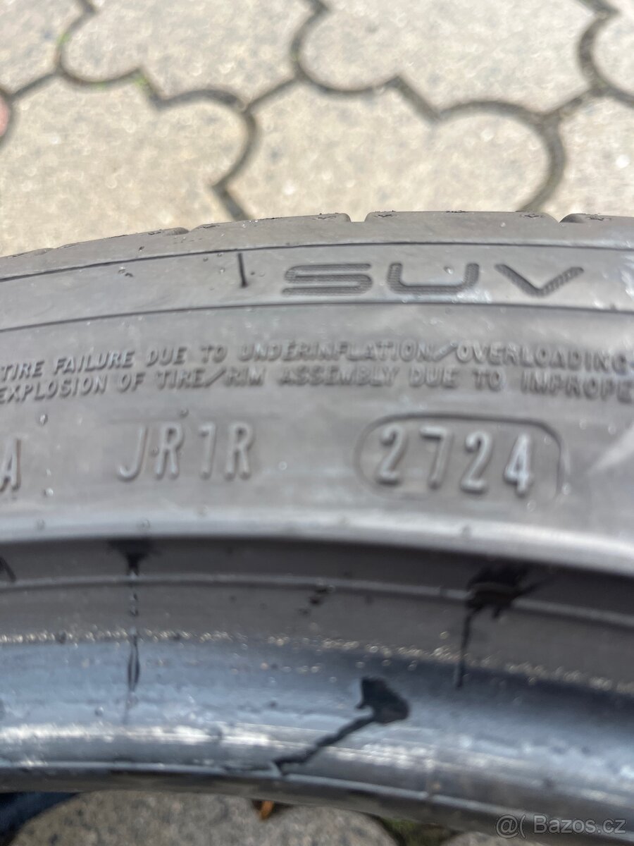 Letní pneu 235/45/20 - 7