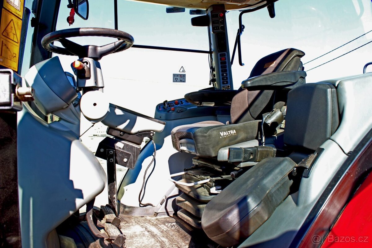 TRAKTOR VALTRA S233 VARIO - 7