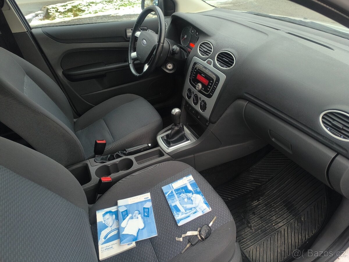 Ford Focus, BEZ KOROZE,VÝBAVA,150KM,SERVIS - 7