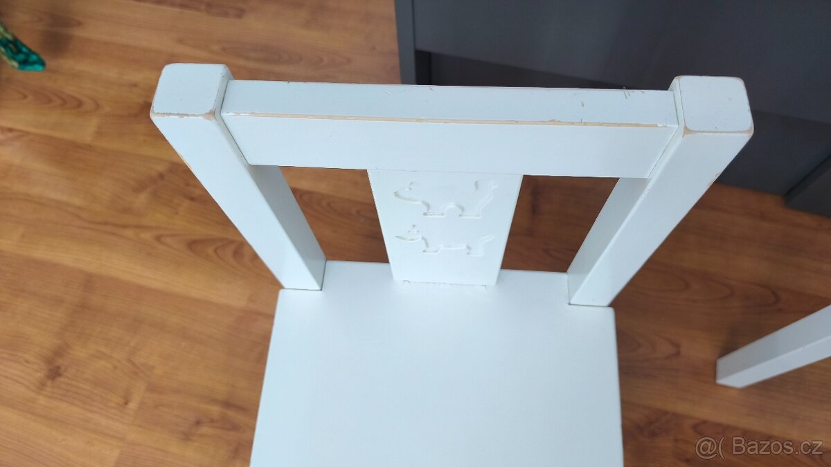 Stůl ze dvoumi židlemi - 7