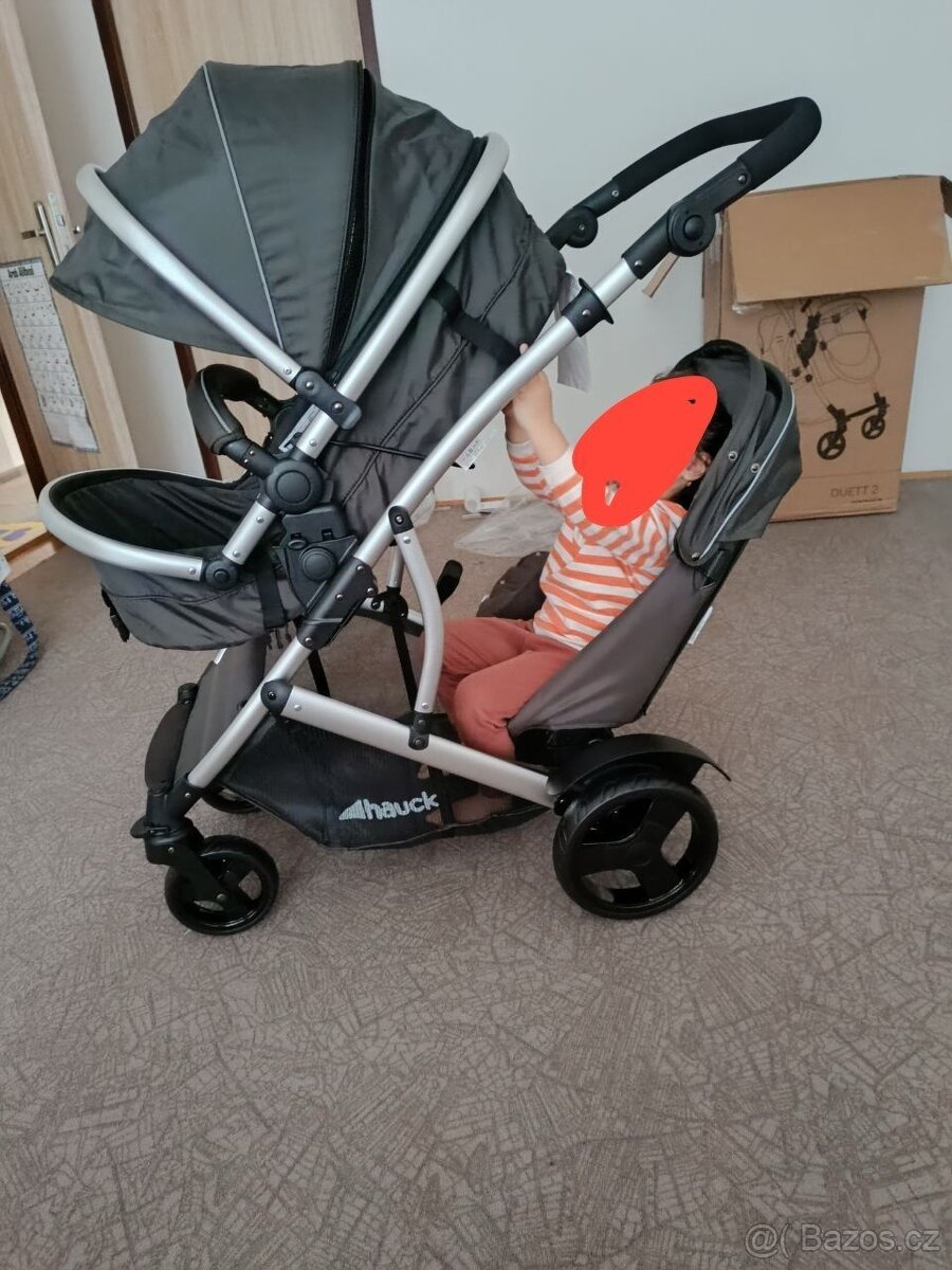 Kočárek pro dvojčata - 7