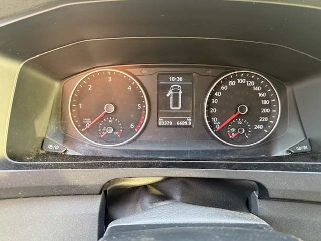 VW Caravelle 2.0 TDI DSG - 7