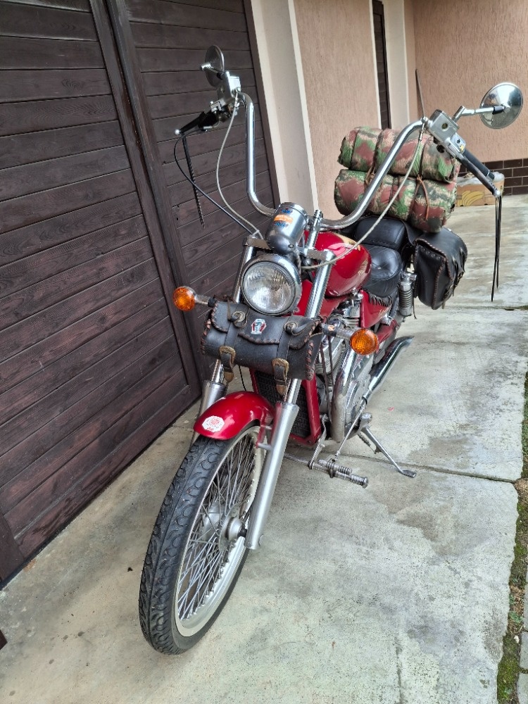 Suzuki VS 800 Intruder - 7