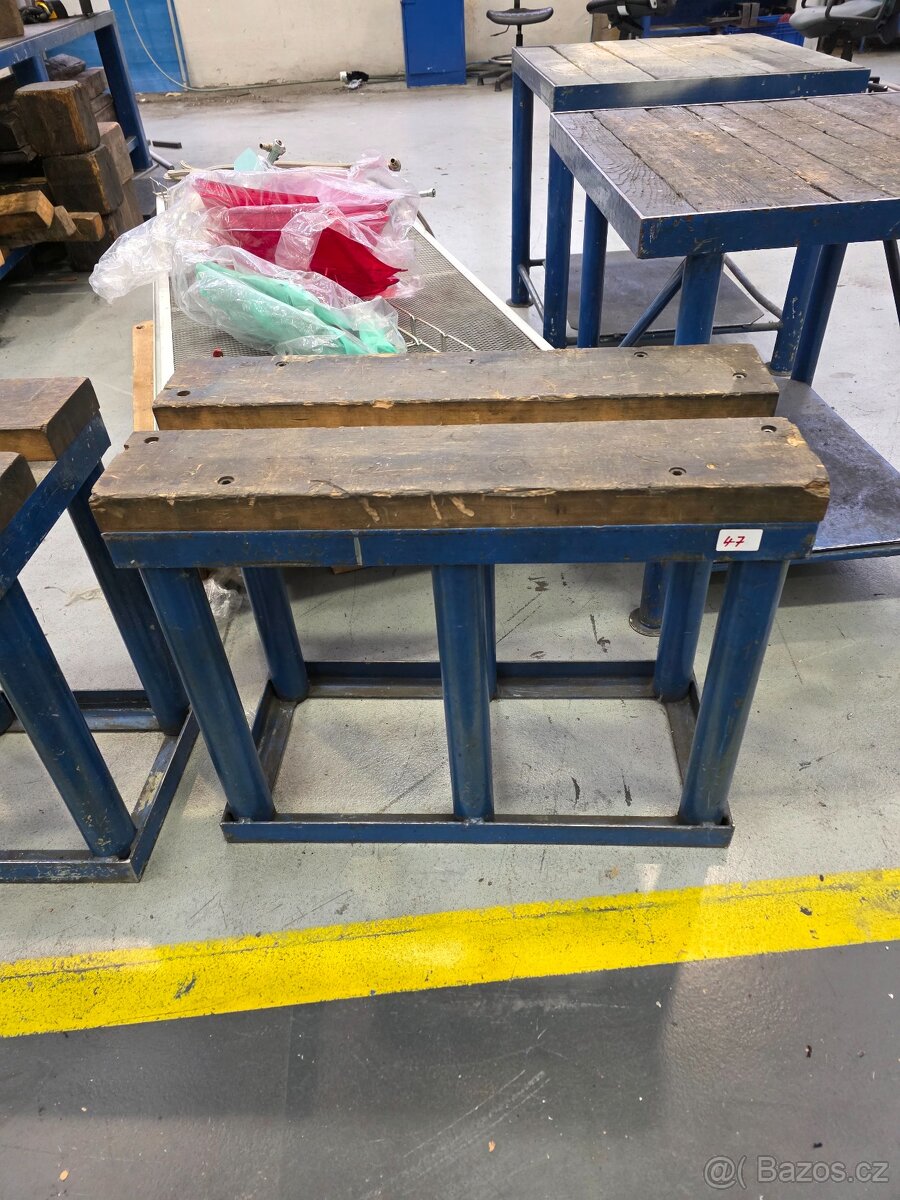 Průmyslový ocelový stojan / podstavec - 7