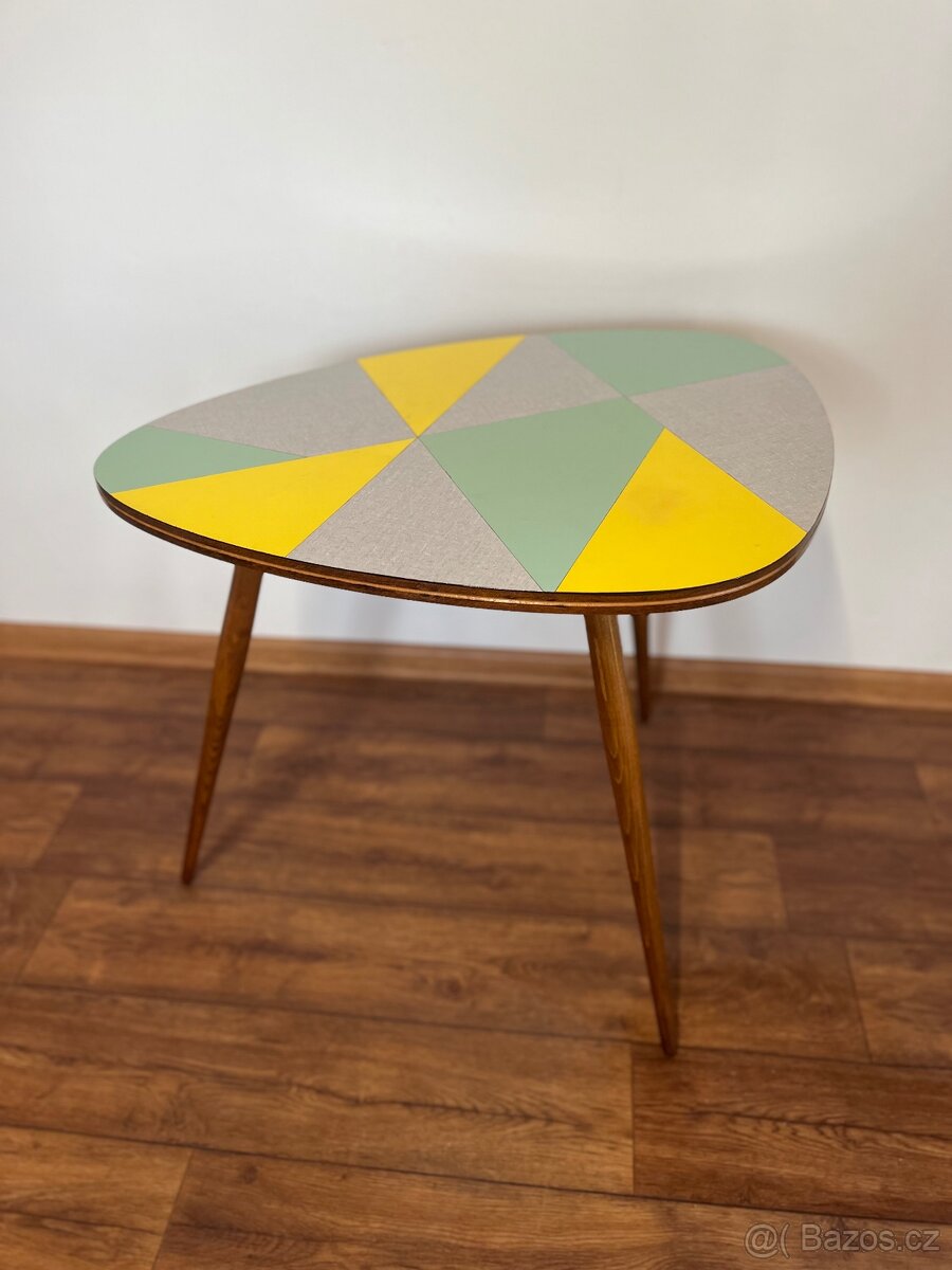 Konferenční stolek „trsátko“ - 7