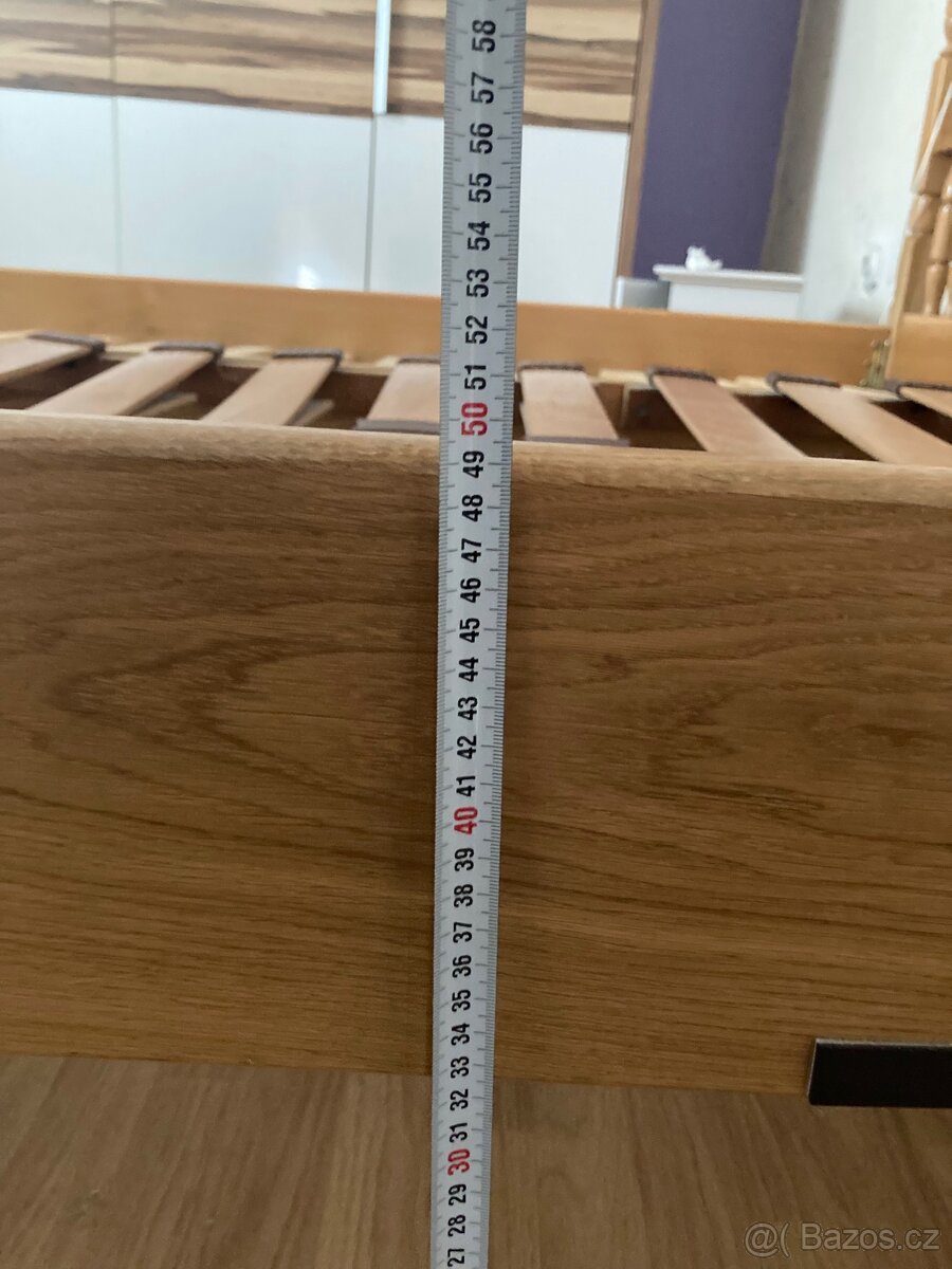 Prodám postel z masivu - 7