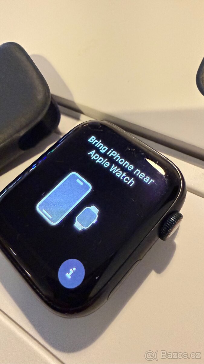 Apple Watch 8 45mm Cellular - 7