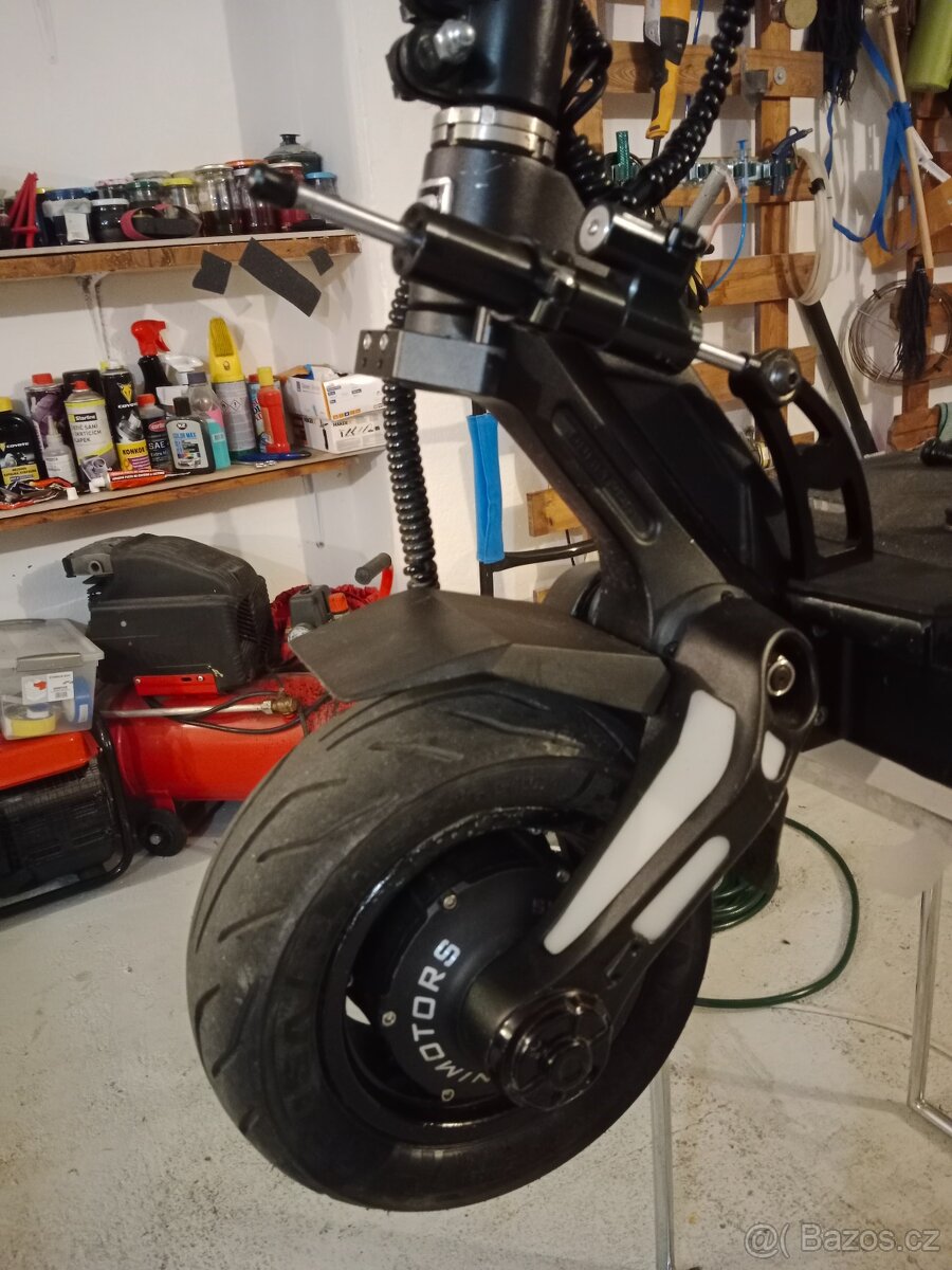 Elektrická koloběžka Dualtron Storm - 7