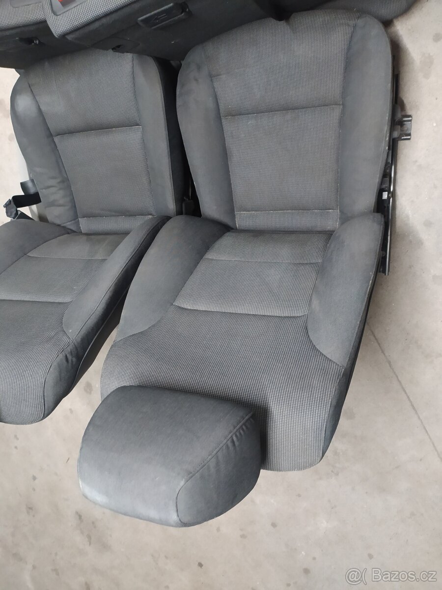 BMW E60/E61 Přední a zadní sedačky 535d - 7