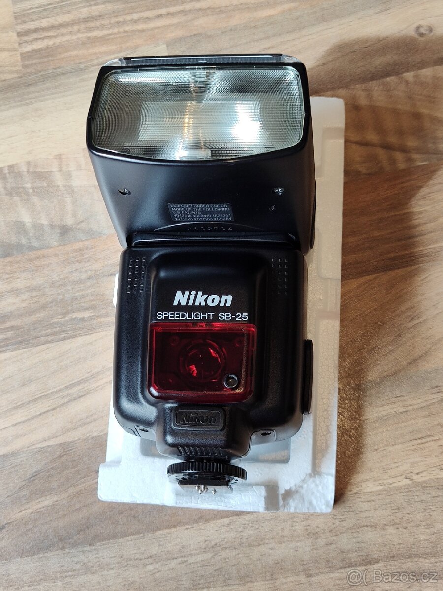 Blesk Nikon Speedlight SB-25 - 7