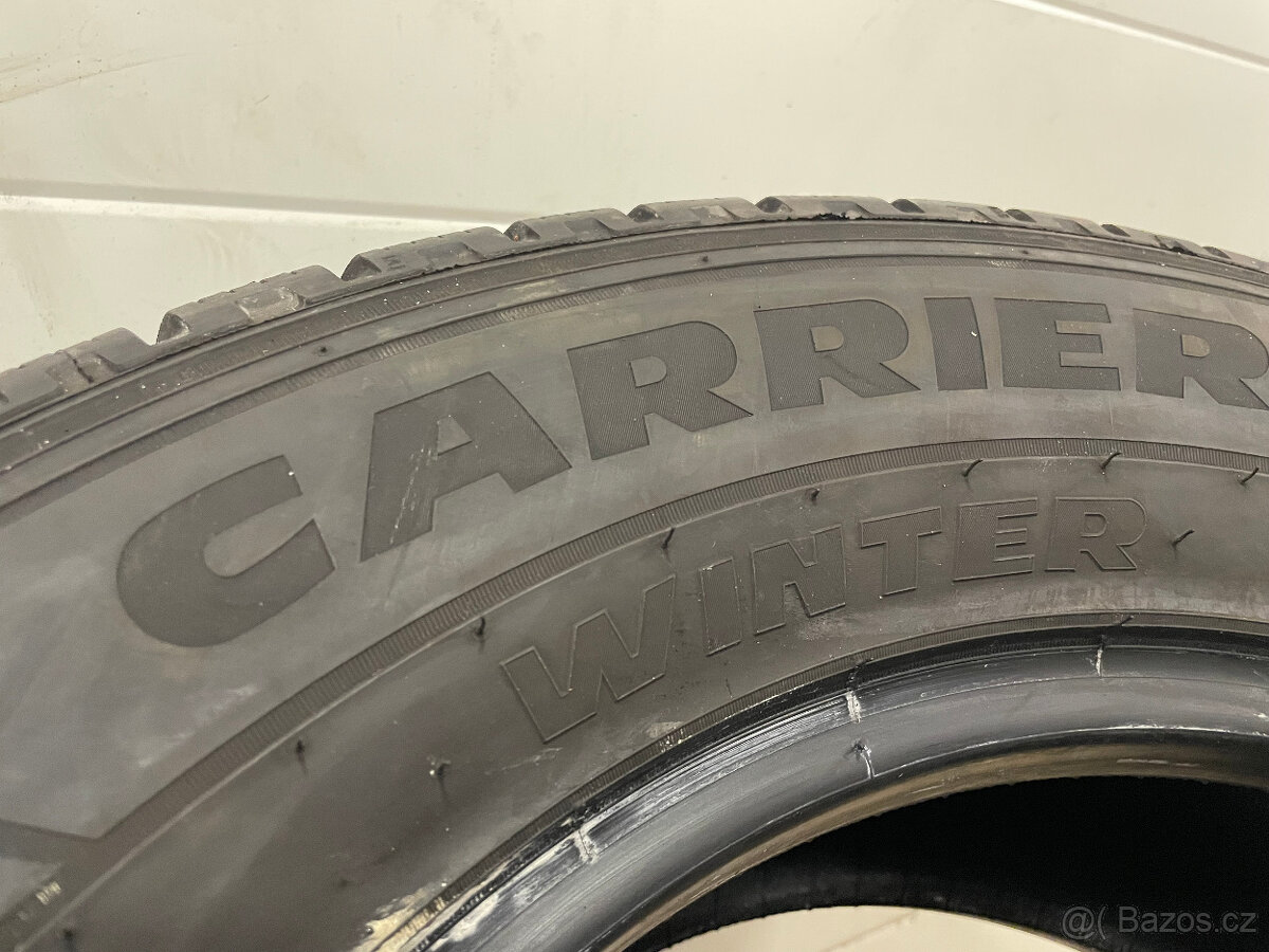 Pirelli Carrier Winter 235/65 R16C 115/113R 2Ks zimní 8,91mm - 7