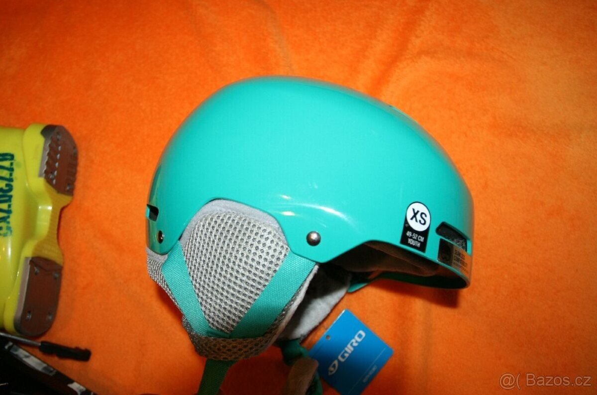 detské lyže atomic 70 cm , lyžáky - 7