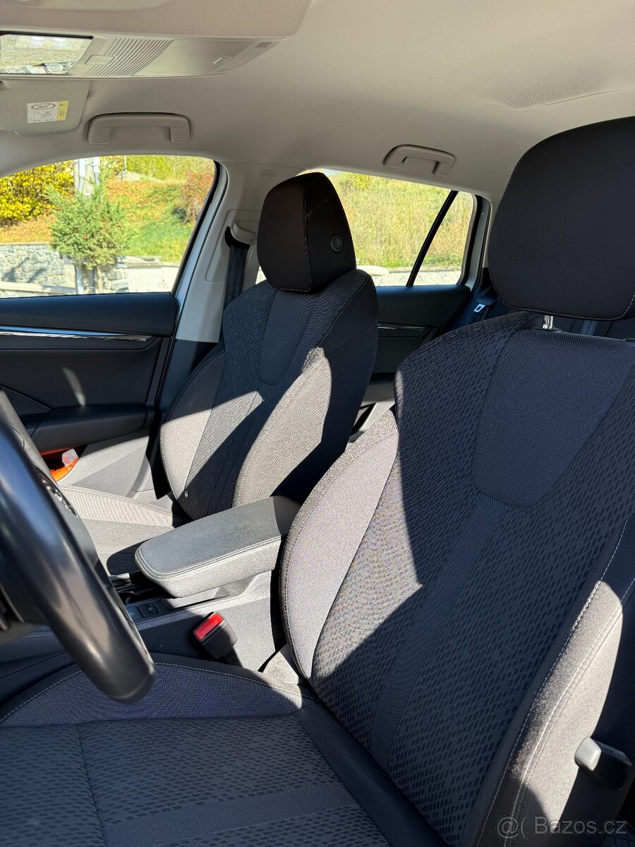 Škoda Octavia IV 5 dv. kombi 2.0 TDI 85kW DSG Style Combi - 7