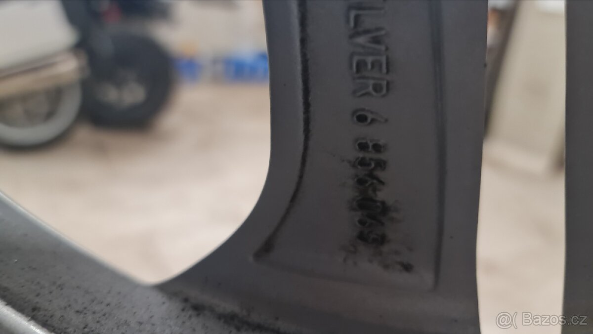 BMW X1 a X2 original sada alu kol letní pneu - 7