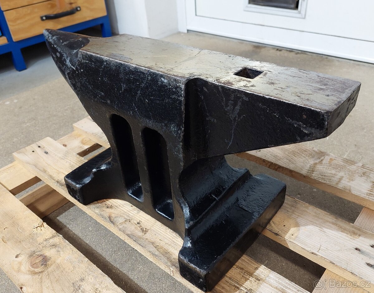 Kovářská kovadlina 80kg - nová - uloženka - 7