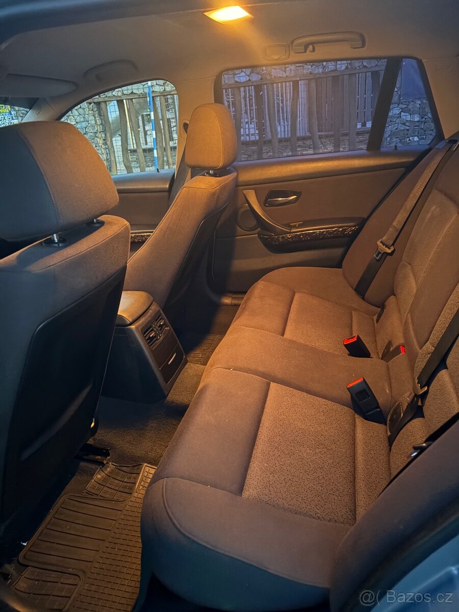 BMW e91 2006 N46b20b - 7