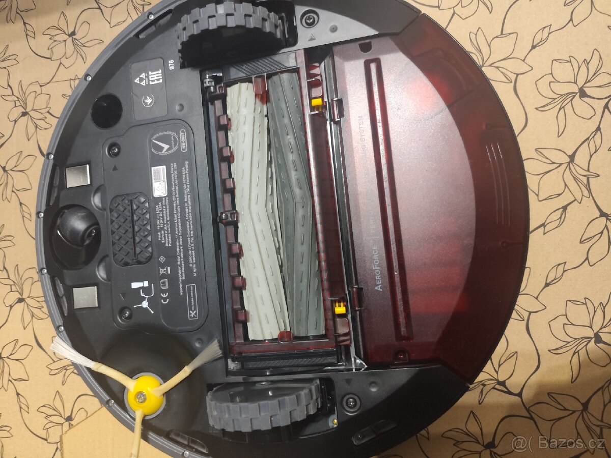 Set iRobot: Roomba 976 Vacuum + Braava Jet 240 Mop - 7