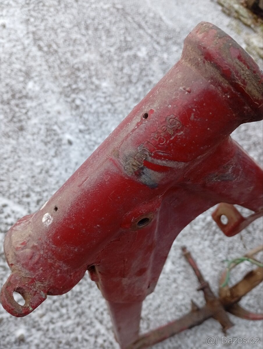 Jawa pérák 250 - 7