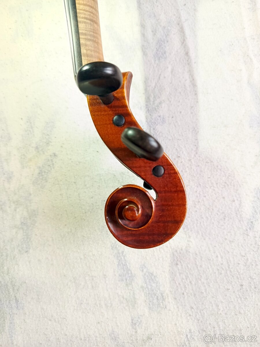 Housle 4/4 - 7