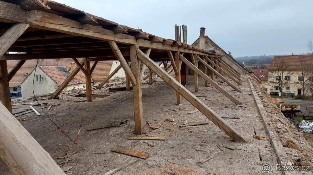 Staré trámy demontáž zdarma - 7