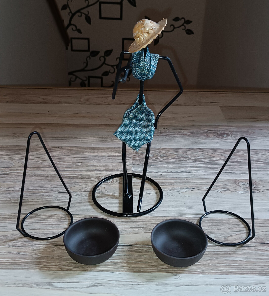 Dekorační kovový svícen Africká žena s kloboukem - 7