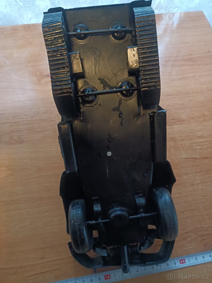 Plechový Model Amerického Haklu WW.2. - 7