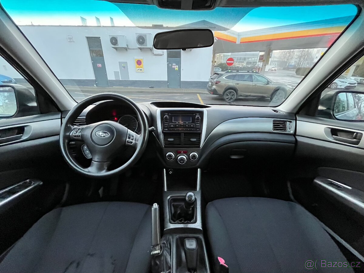 Subaru Forester 2.0i XS • 8/2011 • 110kw • Původ ČR - 7