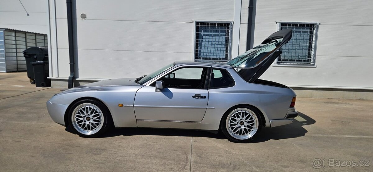 1991 Porsche 944 S2 - 7
