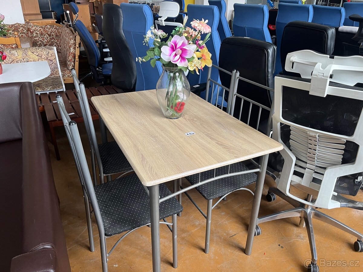 Jídelní stůl se židlemi - 7