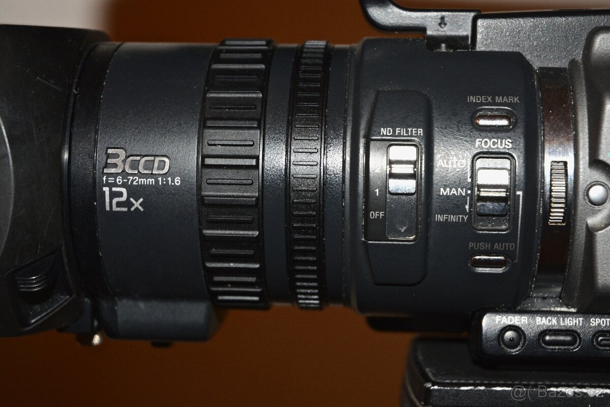 SONY DSR PD170 - 7
