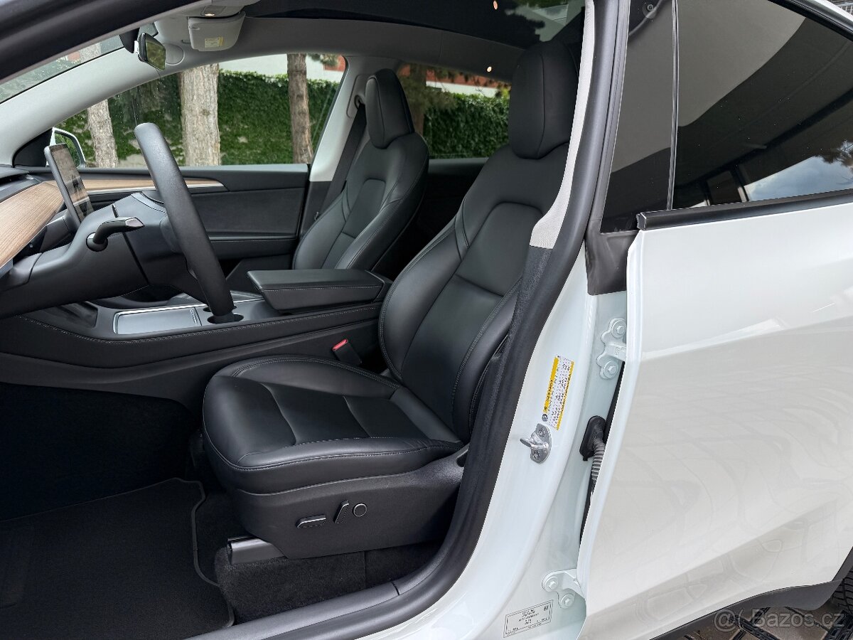 Tesla Model Y, Long Range AWD Tažné - 7