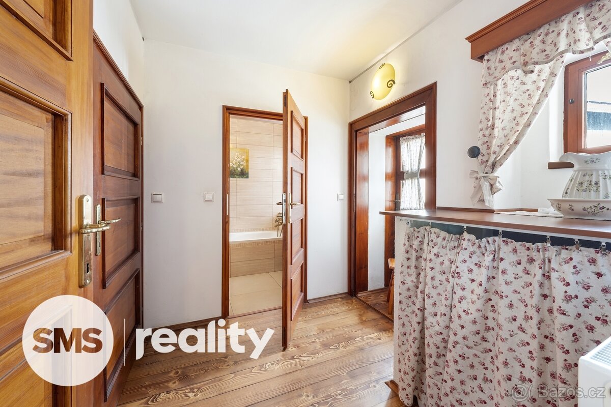 Prodej rodinného domu 4+kk po kompletní rekonstrukci - 7