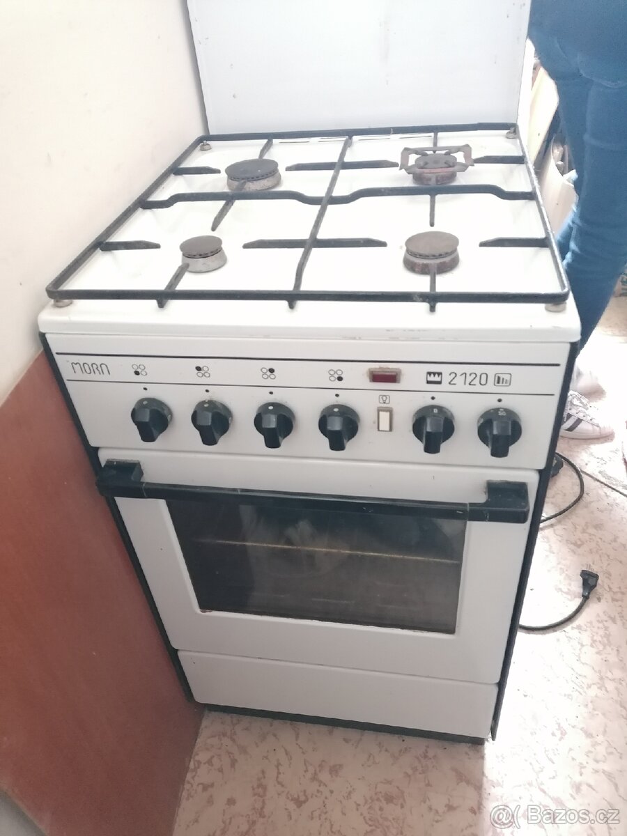 Plynový sporák s elektrickou troubou Mora kombinovaný - 7