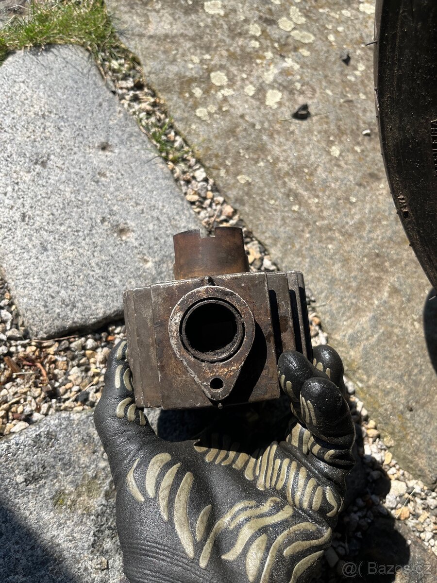 2x Hlava + válec na Jawettu 50/551 - 7