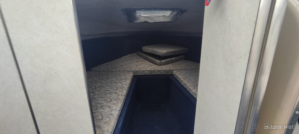 Bayliner 2052 LS - 7