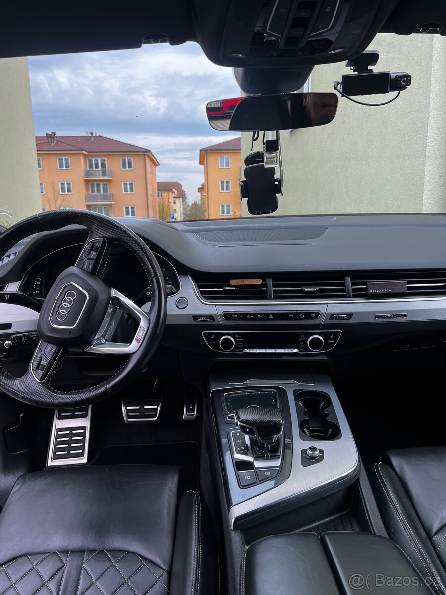 Audi Q7 S-line - 7