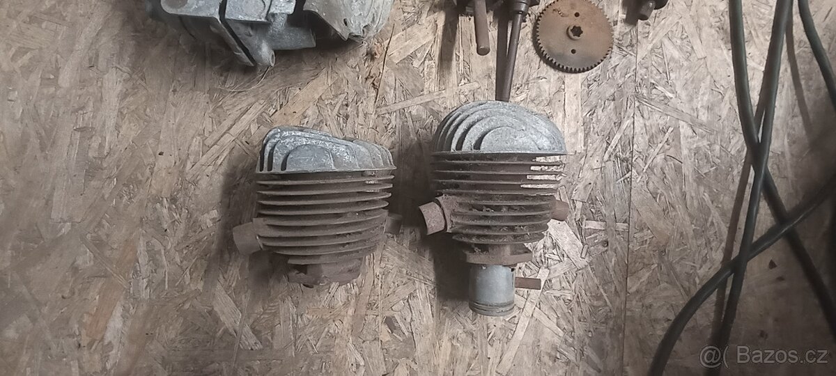 ČZ 125T, díly - 7