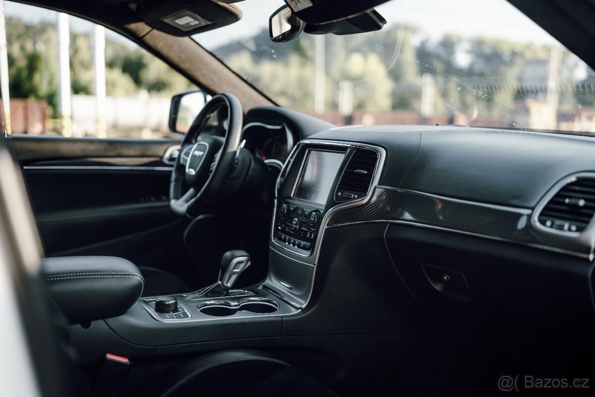 JEEP GRAND CHEROKEE SRT 6.4 V8 - 7