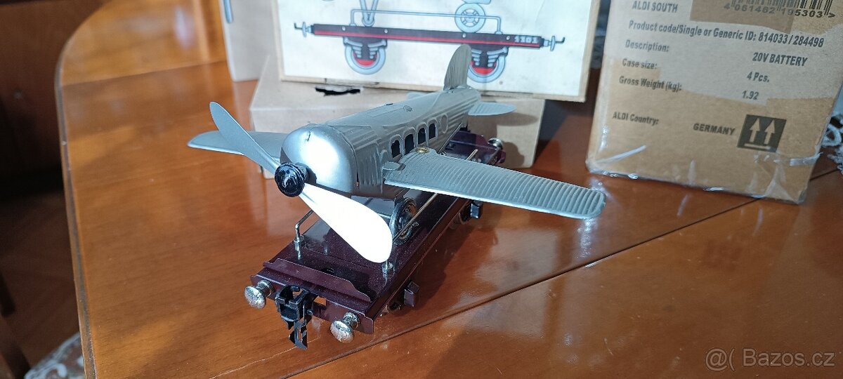 PAYA nákladni vagon s letadlem, ca. 1980 - 7