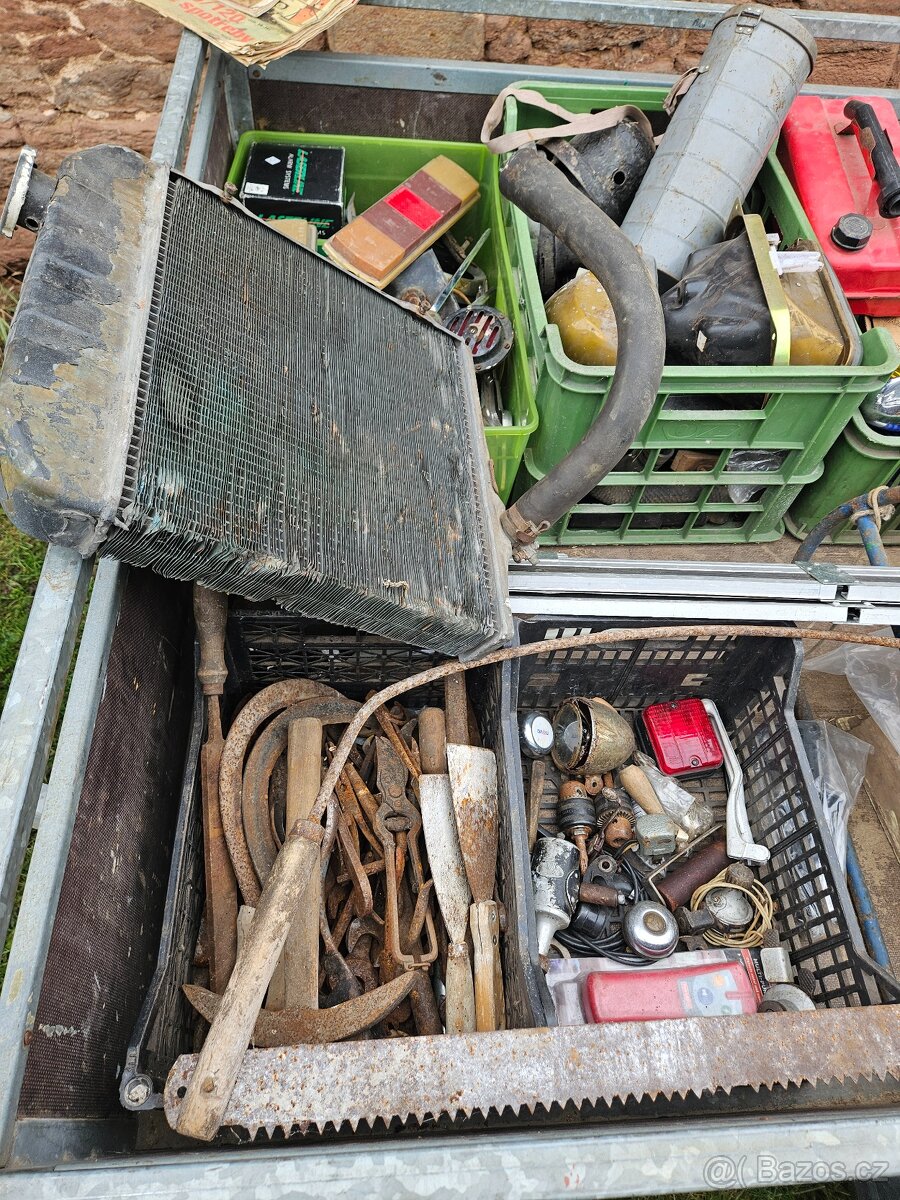 Konvolut dílů auto moto - 7