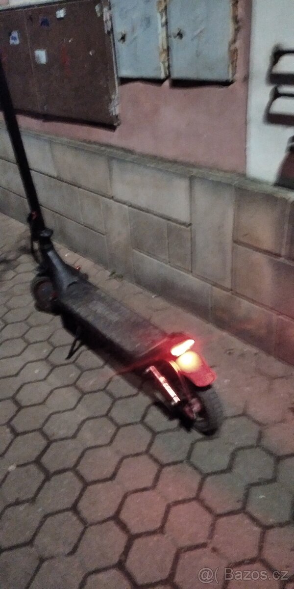 Elektrokoloběžka Sencor X20 - 7