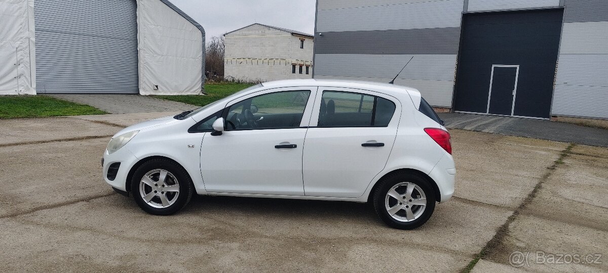 Opel Corsa benzin 2011 - 7