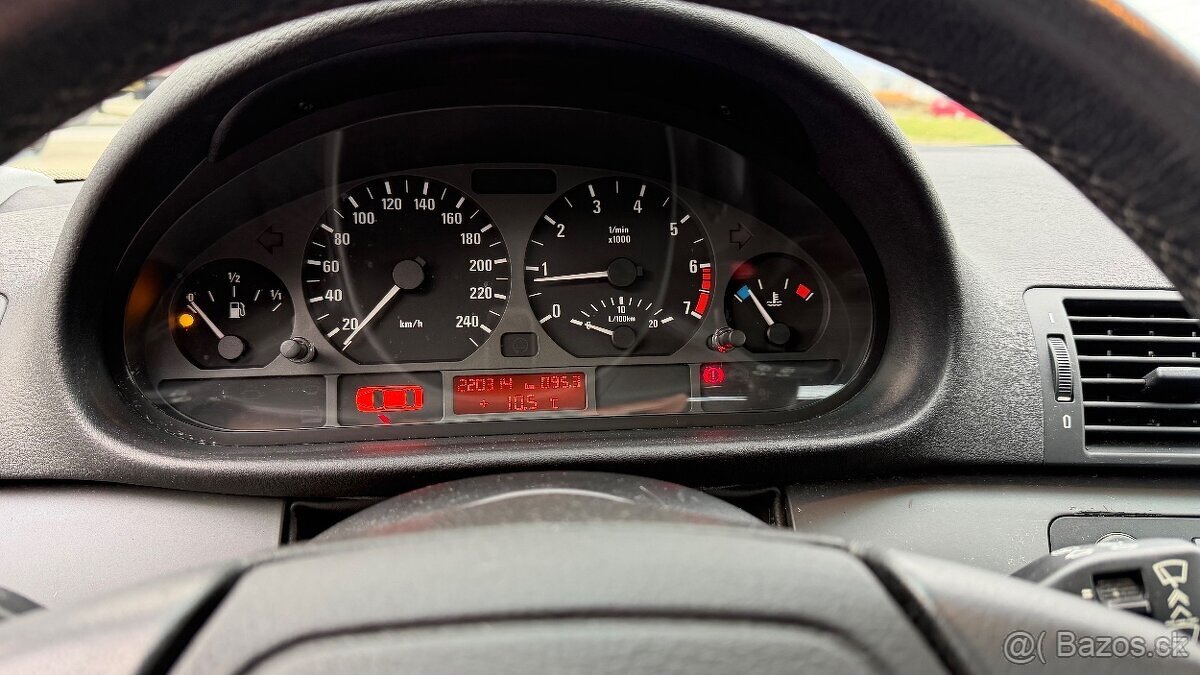 BMW 3 E46 6-valec benzín M52 manuál - 7