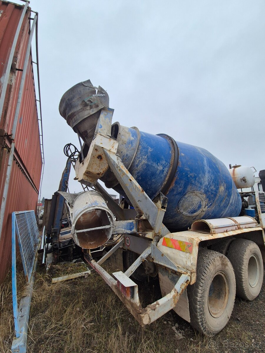 Tatra T 815 domíchávač betonu - 7